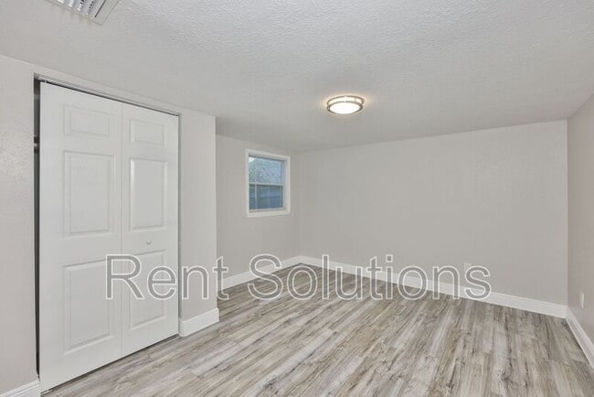 Building Photo - 12870 101st Way N