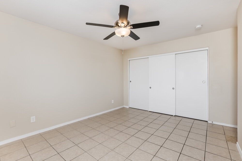 Building Photo - 3822 N 105th Ln