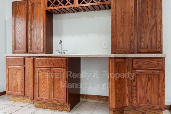 Building Photo - 5418 Tam O Shanter Dr