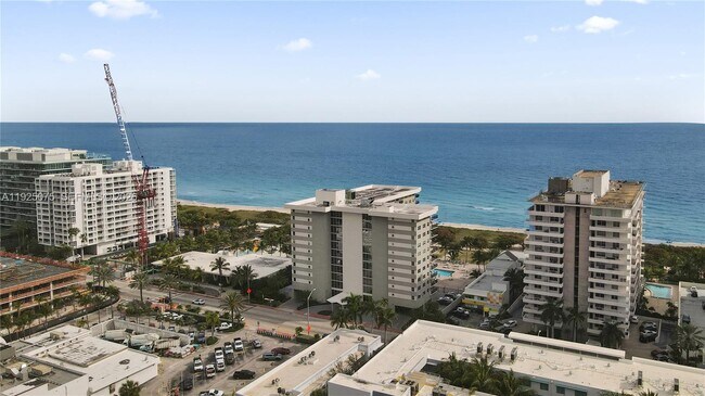 Building Photo - 9273 Collins Ave