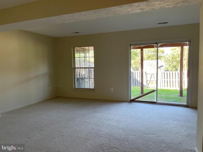 Building Photo - 874 Flagler Dr