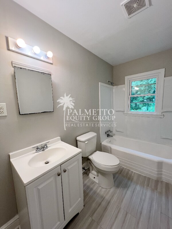 Building Photo - 2506 Belmar St