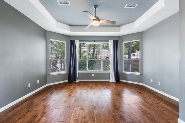 Building Photo - 11 Belcarra Pl