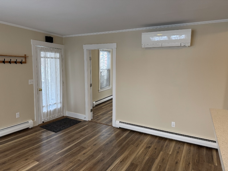 Building Photo - 7 Spring St