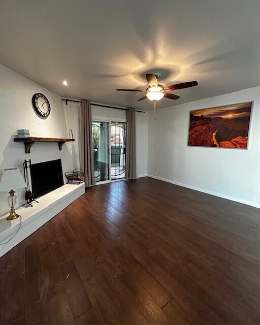 Building Photo - 2619 E Windsor Ave