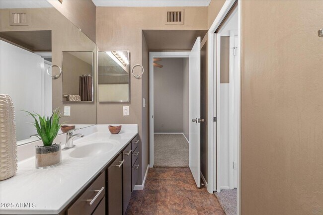 Building Photo - 18416 N 46th Pl