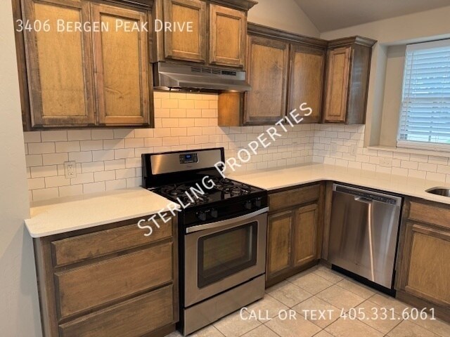 Building Photo - 3406 Bergen Peak Dr