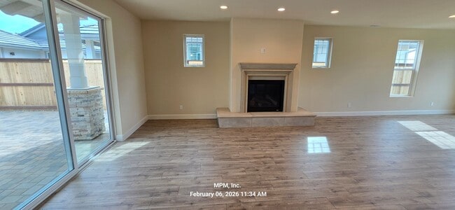 Building Photo - lovely 3 bedroom home the Vintage 55 and over community