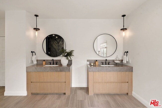 Building Photo - 280 Homewood Rd