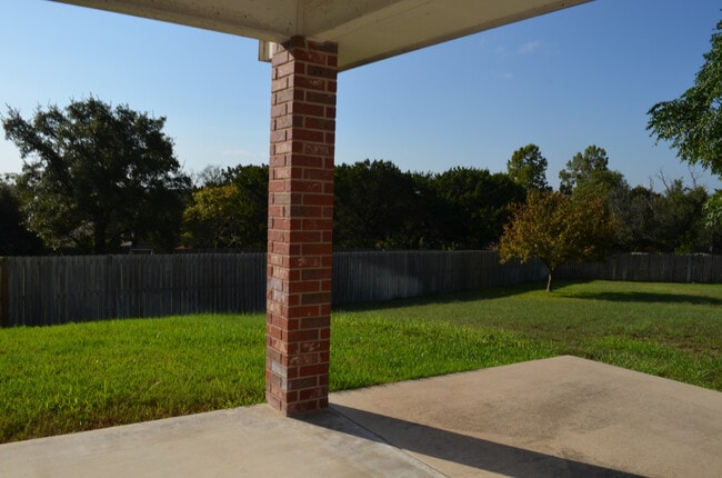 Building Photo - 3BR 2BA is located in a quiet Harker Heigh...