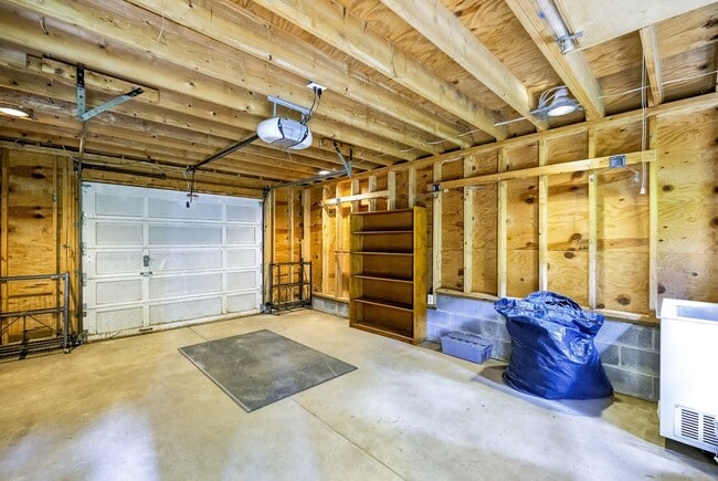 Building Photo - NW DC - Timeless Elegance Meets Modern Comfort in AU Park (with Pool!)