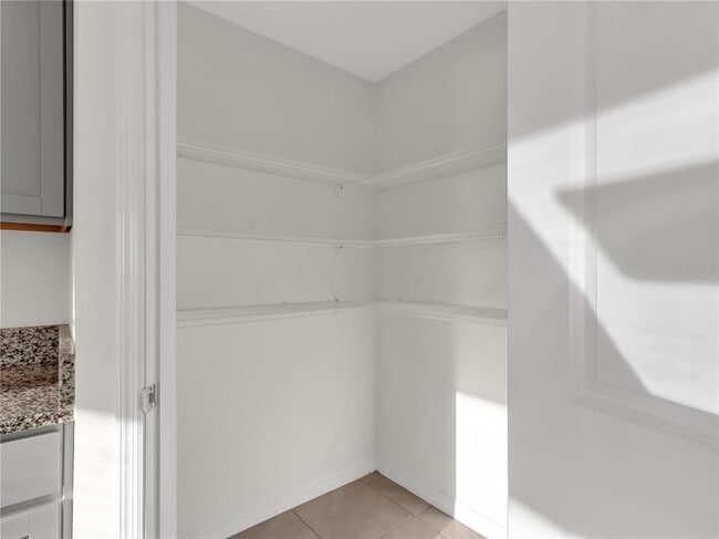 Building Photo - 16645 Mosaic Oar Dr