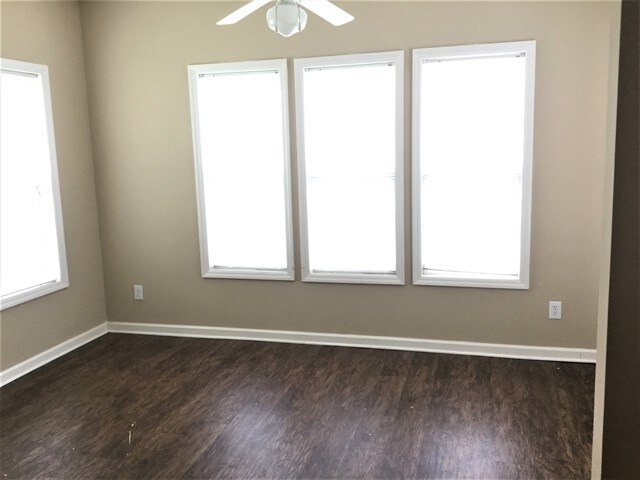 Building Photo - 129 Cameron Way Cir