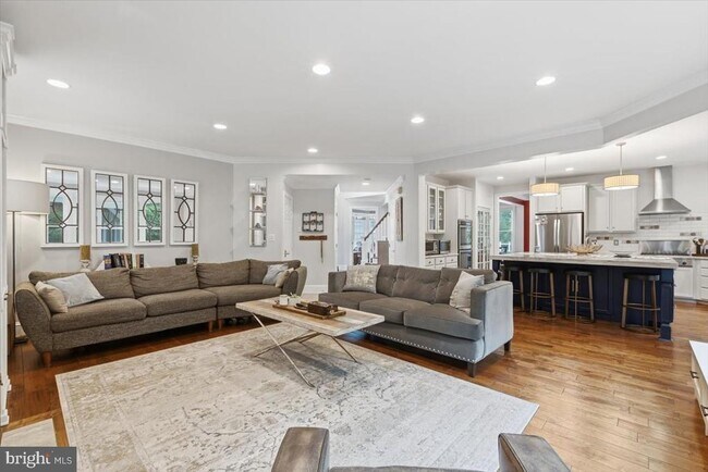 Building Photo - 47791 Macgill Ct