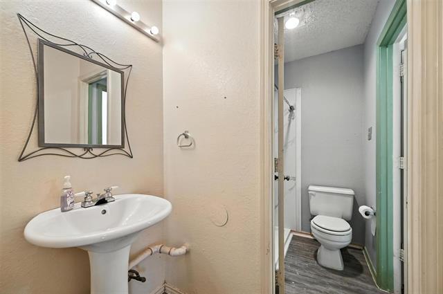 Building Photo - 2108 Chatham Square Ct