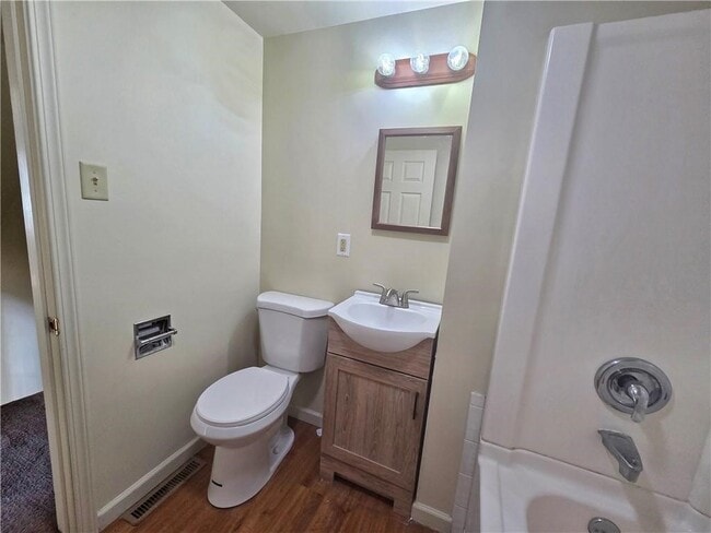 Building Photo - 235 B Allen St