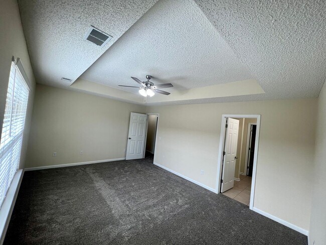 Building Photo - 485 Canyon Oak Loop