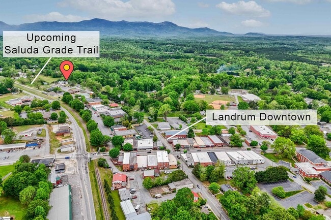 Building Photo - 610 N Shamrock Ave