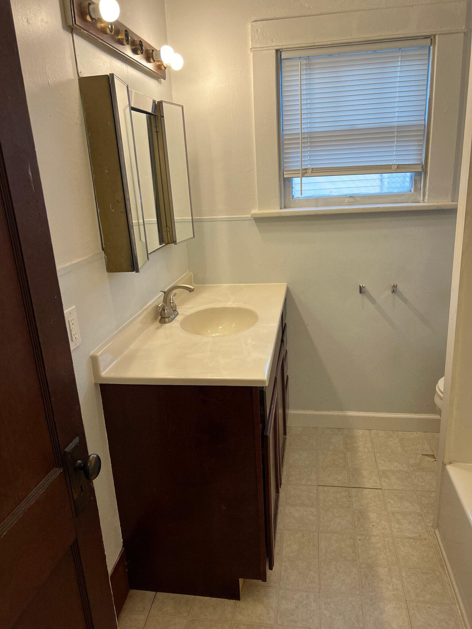 Bathroom - 2921 Avenue L