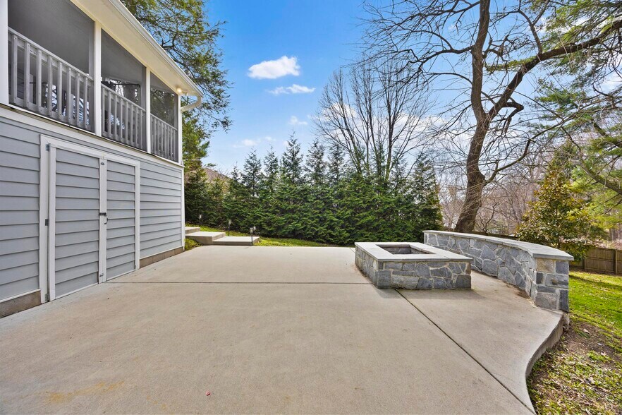 Building Photo - 8312 Savage Guilford Rd