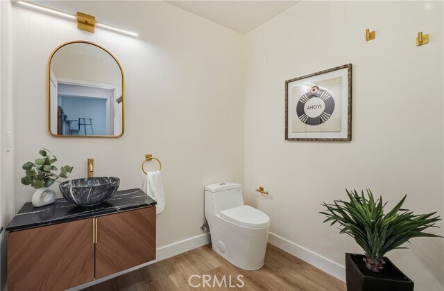 Building Photo - 2536 Cotner Ave