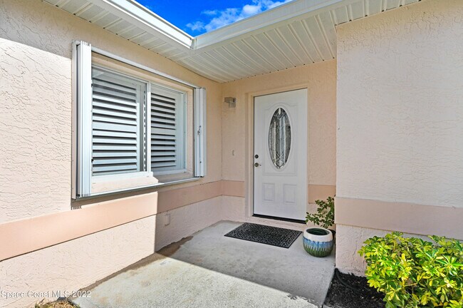 Building Photo - 156 Plover Ln