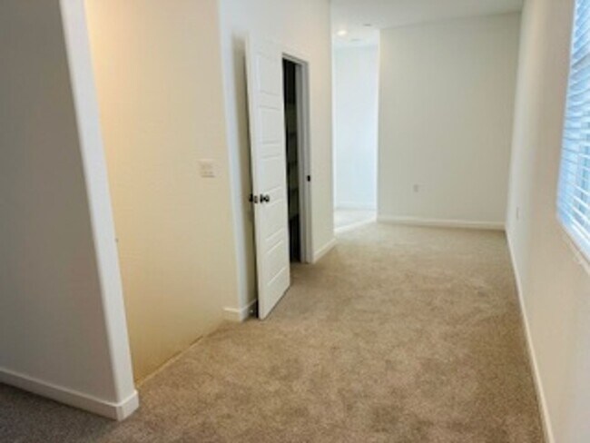 Building Photo - $500 Move In Bonus $2,850 Clovis & Shepherd 4 Bedroom Home, Solar Panels, New Construction - Plum...