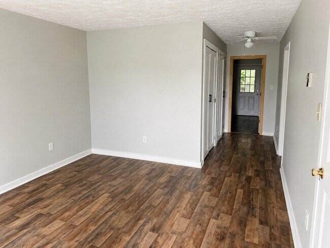 Building Photo - 51 Shields Ln