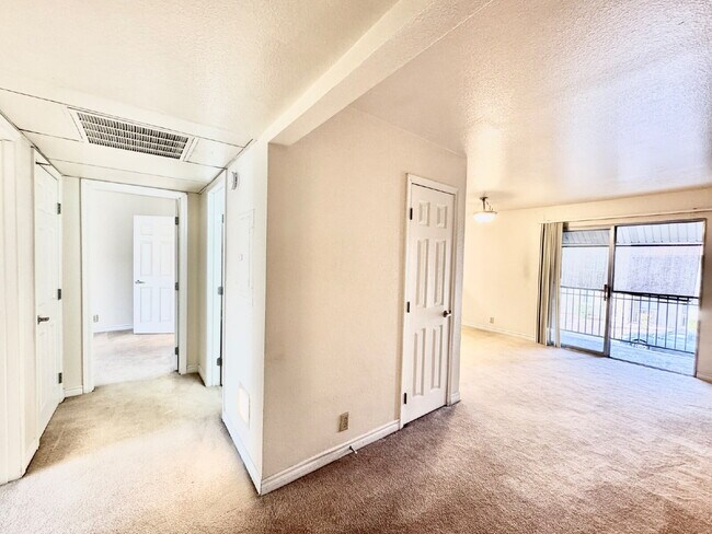 Building Photo - Las Vegas Guard-Gated Condo for Rent | 2 Bedroom Upstairs Unit | River Glen Community