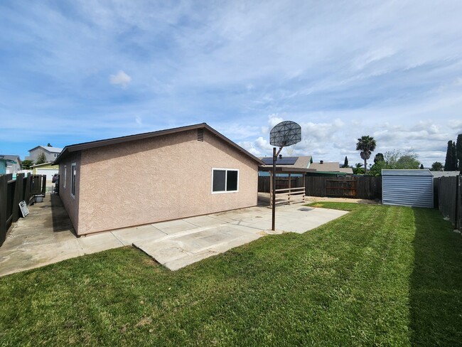 Building Photo - Completely Remodeled House In Mira Mesa