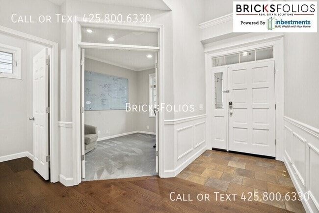 Building Photo - 11435 79th Way NE