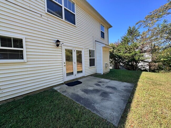 Building Photo - Classic 4-Bedroom Home in McKinley Mill