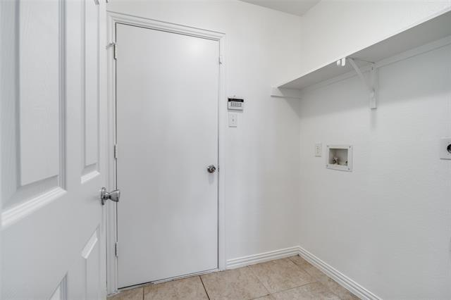 Building Photo - 229 Bluefinch Dr