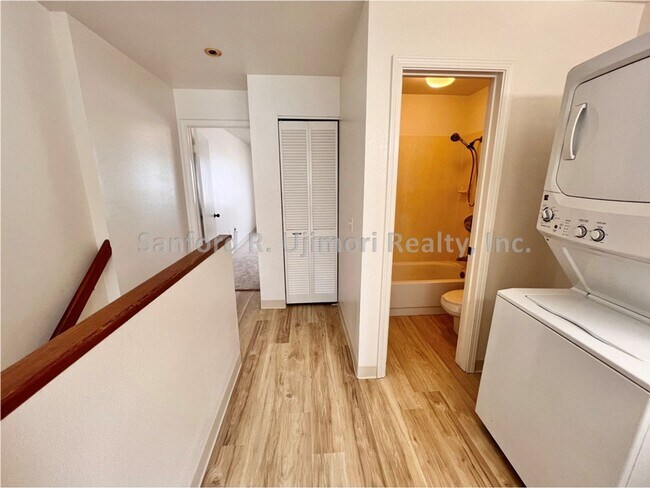 Building Photo - moa292