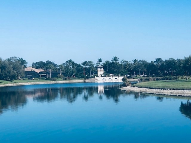 Building Photo - 8051 Players Cove Dr