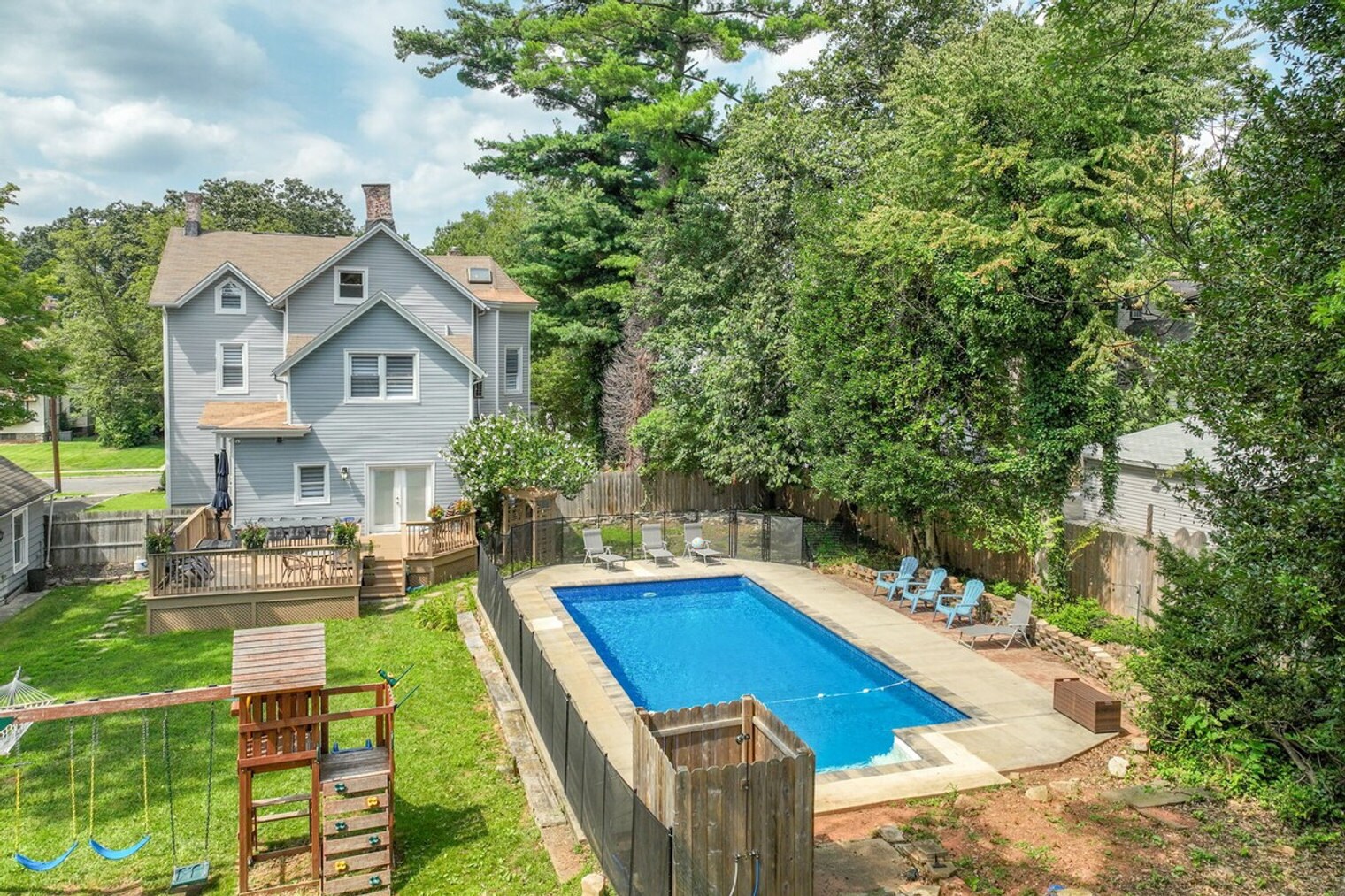 Building Photo - 139 W 4th Ave