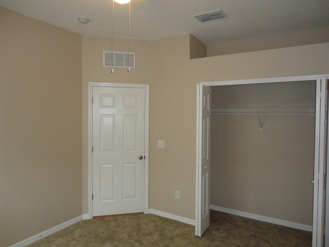 Building Photo - 24600 Victoria Wood Ct