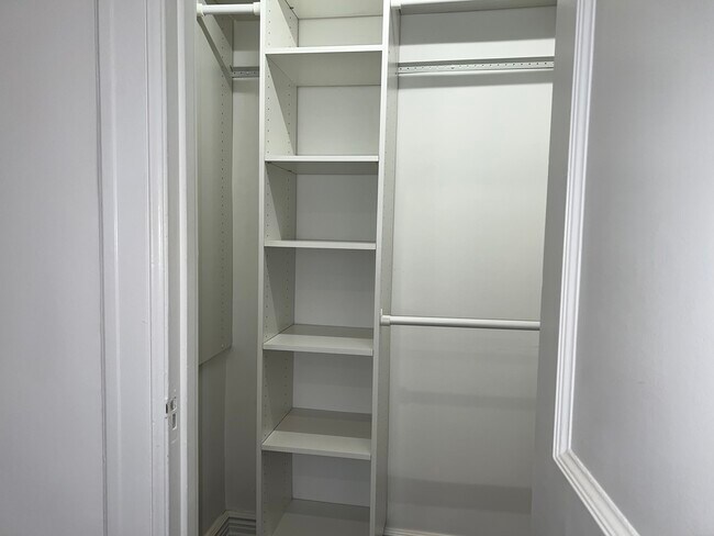 Building Photo - 2600 John F Kennedy Blvd