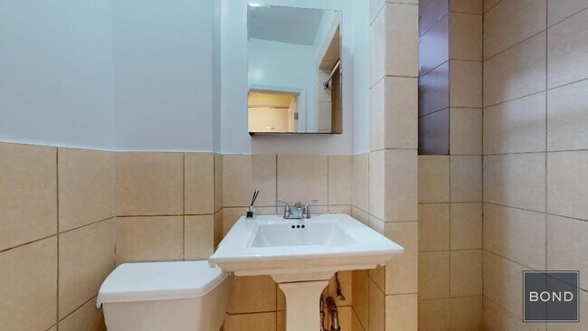 Building Photo - 207-209 West 11th Street