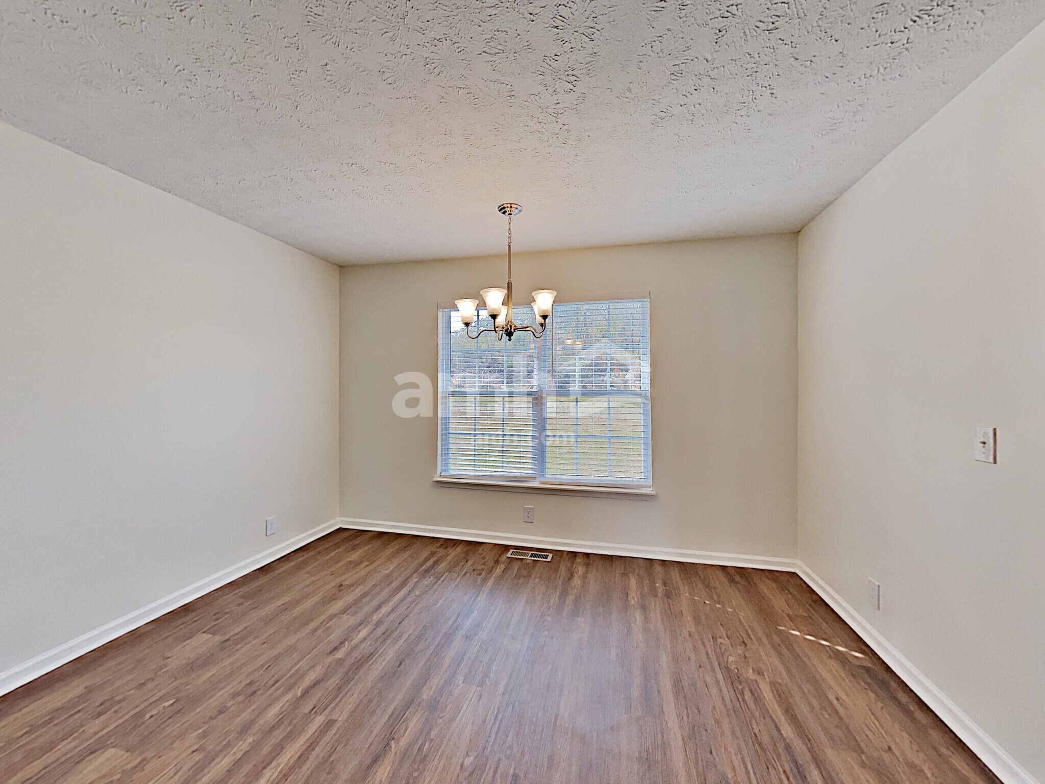Building Photo - 4017 Omaha Ct