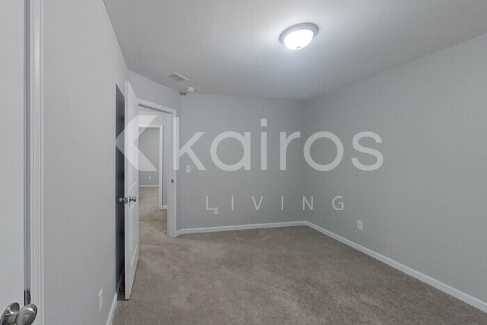 Building Photo - 945 Clayton Ct
