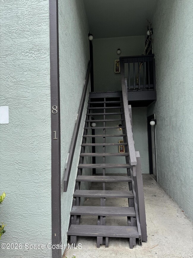 Building Photo - 421 Mercury Ave SE