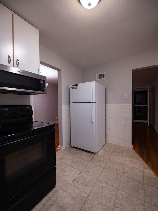 Building Photo - 524 Laven del Ln