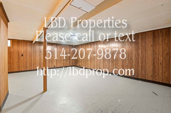 Building Photo - 490 St Marie St