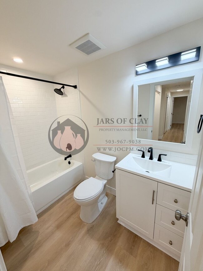 Building Photo - Campbell Duplex- #2025-1764