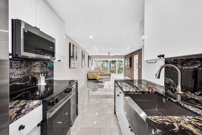 Building Photo - 3351 Spanish Trail