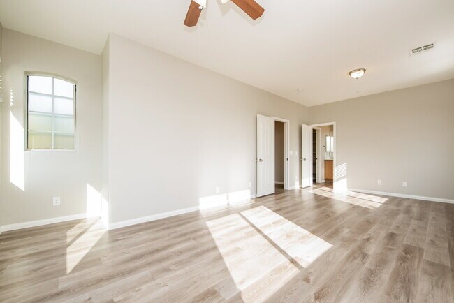 Building Photo - 7204 Amber Cascade Ct