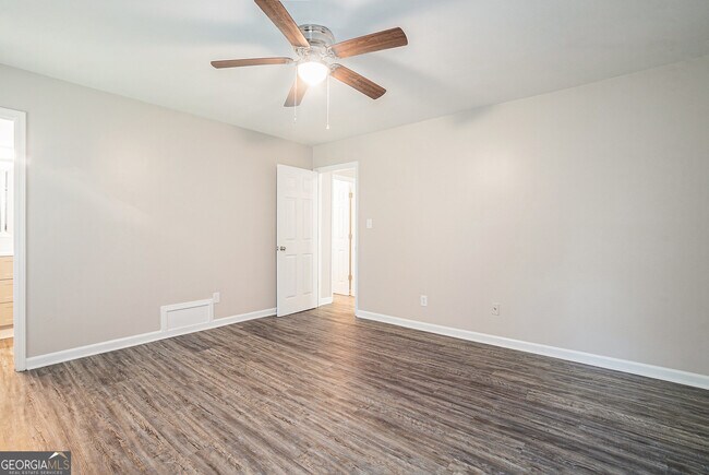 Building Photo - 1238 McPherson Ln