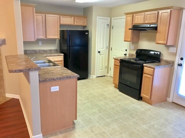 Building Photo - Cordova-Near Houston Leeve-3 bed/2bath