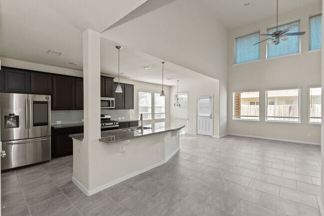 Building Photo - 2218 Golden Bay Ln